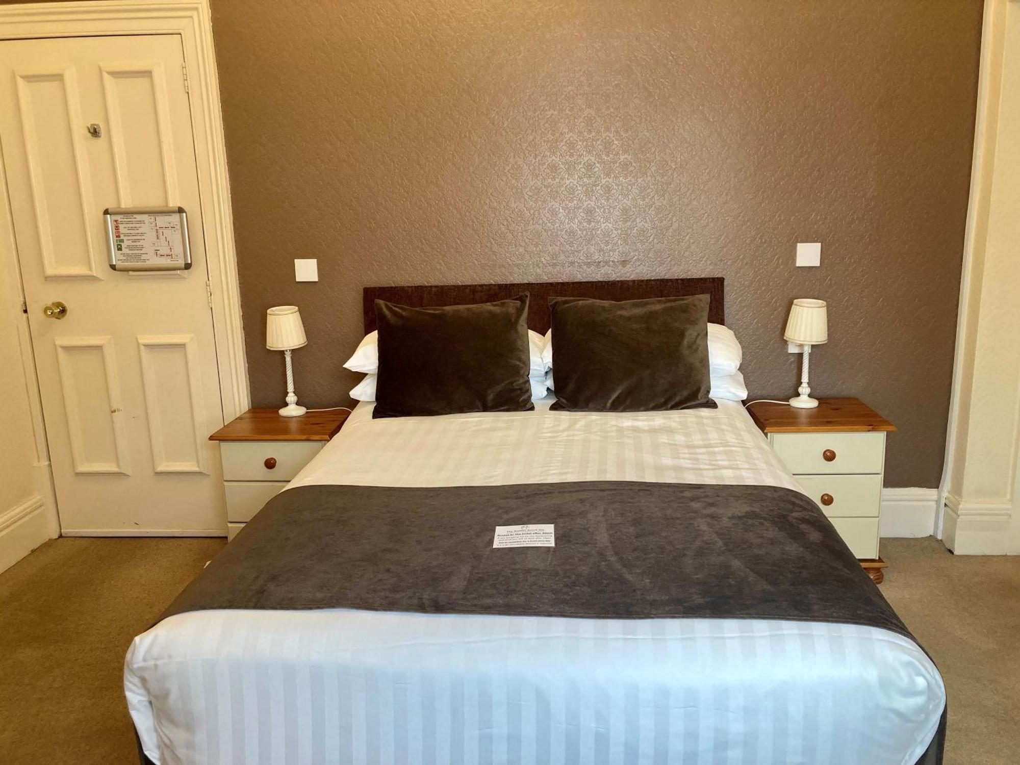 The Bentley Brook Inn Ashbourne  Exteriör bild